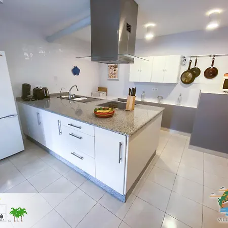 Apartament Delfin, 3 Tolle Apartements Fuer Je 4 Bis 6 Personen - In L Alfas Del Pi *