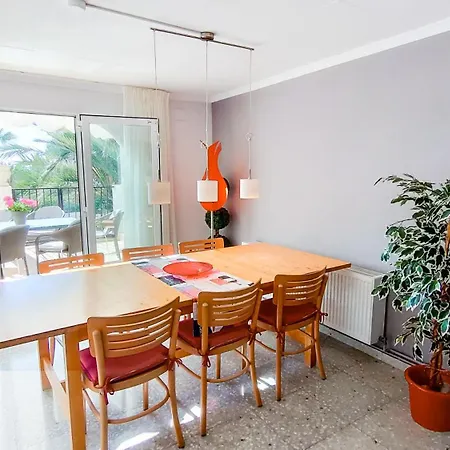 Delfin, 3 Tolle Apartements Fuer Je 4 Bis 6 Personen - In L Alfas Del Pi Apartament