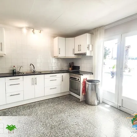 Apartament Delfin, 3 Tolle Apartements Fuer Je 4 Bis 6 Personen - In L Alfas Del Pi
